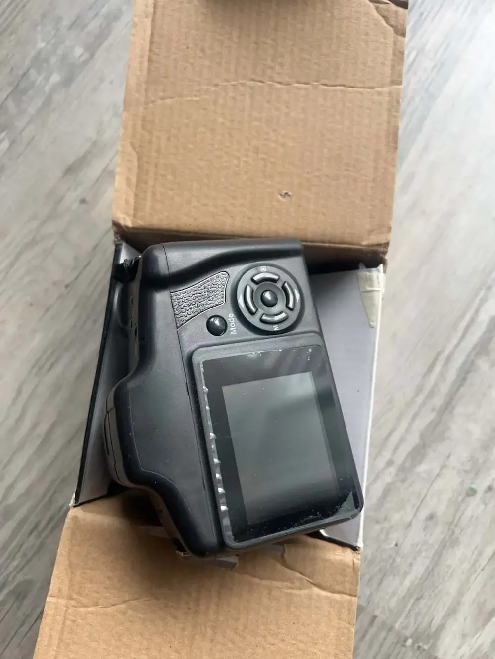 HD Videocam 16.0 Megapixel SLR Style Digital Camera
